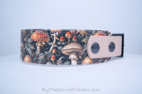 13-15" Woodland Mushrooms 1.5" UV Print/Tan w/Black Hardware 1" Taper