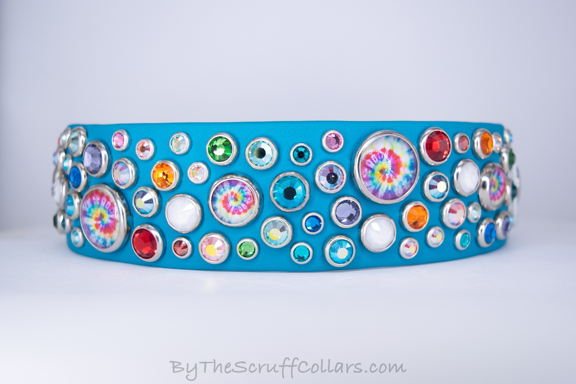 15.5-17.5" Circus 1.5" Two-Tone Collar Turquoise/Tie Dye Classic UV Print w/Nickel Hardware 1" Taper - Image 2